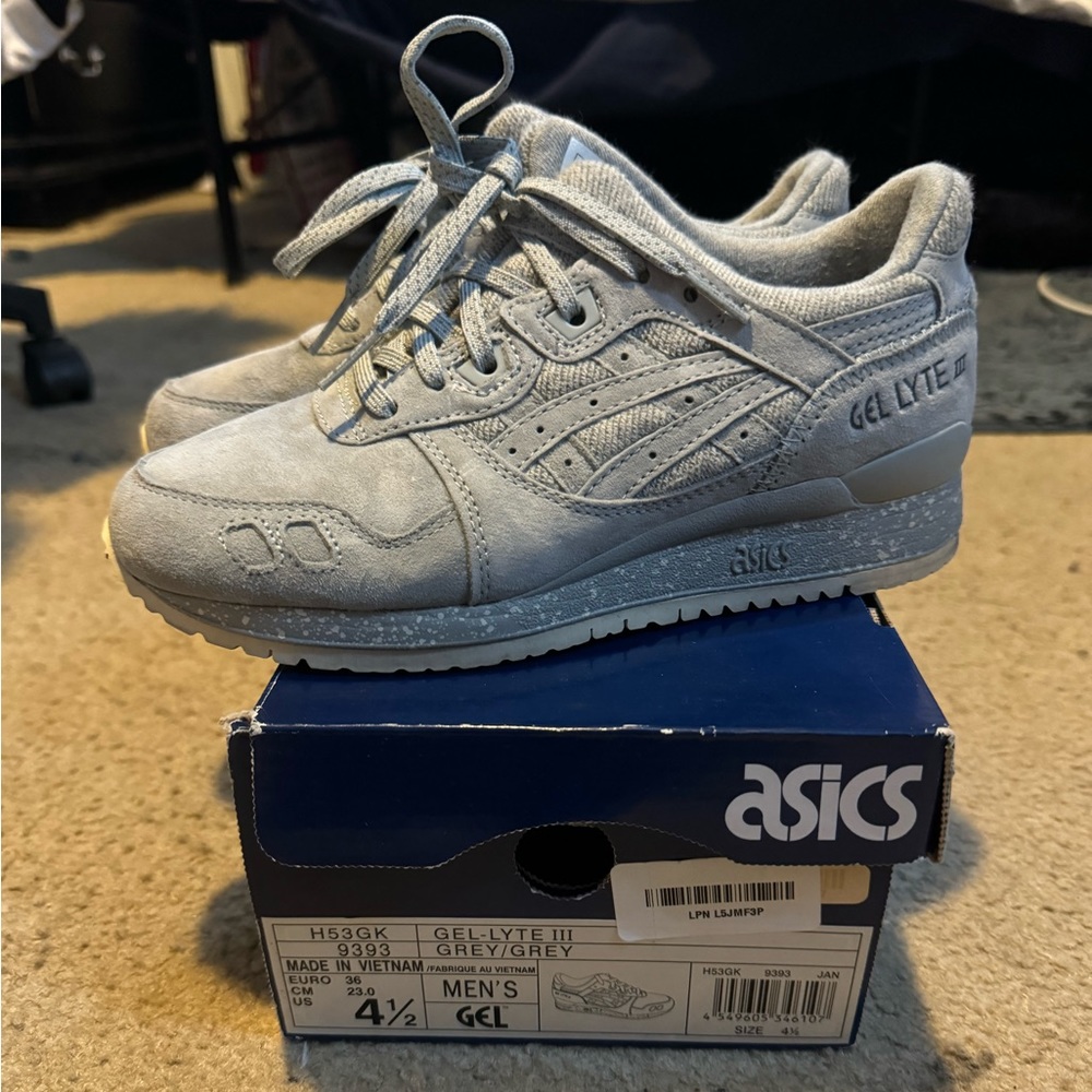 Asics Gel Lyte III 3 Reigning Champ Grey size men’s 4.5/womens 6